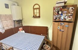 Apartament cu 4 camere, semidecomandat, Deva, zonă liniștită