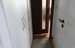 Apartament 2 camere, central, parter – mobilat și utilat – cu balcon generos!