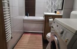 Apartament 2 camere, central, parter – mobilat și utilat – cu balcon generos!