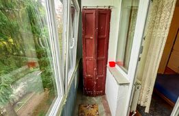 apartament de vanzare, cu 2 camere, semi-decomandat, 45 mp-Central-68.000 euro