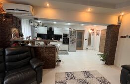 Apartament cu 3 camere, decomadat, 78 mp, zona McDonald's, Deva