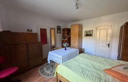 Casa cu 6 camere in Soimus