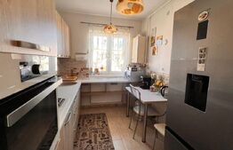 Se vinde apartament renovat si mobilat