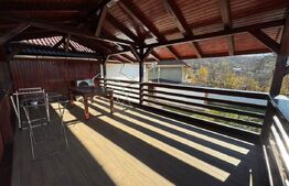 Casă cu 3 camere în Hunedoara – priveliște, piscină și autonomie energetică