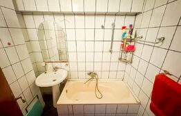 Apartament cu 4 camere, decomandat, zona Decebal 