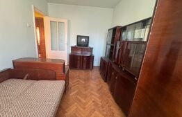 Apartament cu 3 camere Semidecomandat in Orastie.