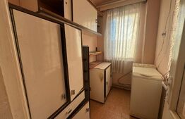 Apartament cu 3 camere Semidecomandat in Orastie.