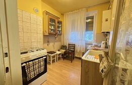 Apartament cu 2 camere semidecomandat, Deva, Central