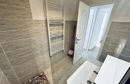 APARTAMENT 3 CAMERE DECOMANDAT IN ZONA DEOSEBITA CU VEDERE SPRE BULEVARD