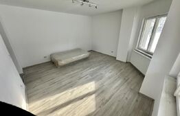 APARTAMENT 3 CAMERE DECOMANDAT IN ZONA DEOSEBITA CU VEDERE SPRE BULEVARD