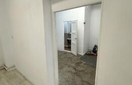 Spatiu comercial la cheie, de inchiriat, cu 2 intrari, Deva