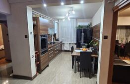 Apartament 3 camere, decomandat 70 mp,  zonă centrală – Deva