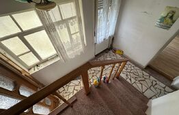 Oportunitate investițională: Casă cu subsol, parter, etaj și mansardă, Deva