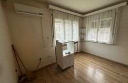 Oportunitate investițională: Casă cu subsol, parter, etaj și mansardă, Deva