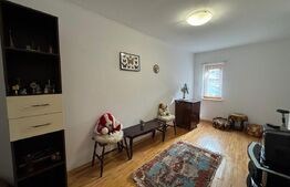 Casa cu 4 camere in Hunedoara