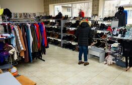 Casă 220 mp + Spațiu Comercial 105 mp - Piața Centrală