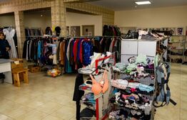 Casă 220 mp + Spațiu Comercial 105 mp - Piața Centrală