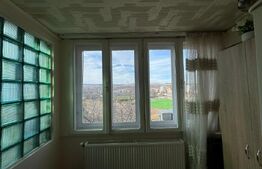 Apartament cu 3 camere in Hunedoara