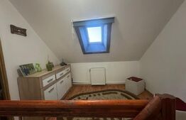 Apartament cu 3 camere, scara interioara, Deva cu vedere spre cetate