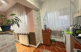Apartament cu 3 camere, scara interioara, Deva cu vedere spre cetate