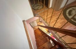 Apartament cu 3 camere, scara interioara, Deva cu vedere spre cetate