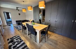 Casă spațioasă într-o zonă liniștită – curte amenajată cu filigorie, piscină.