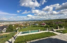 Casă individuală cu panoramă asupra Devei și Munților Retezat – teren generos