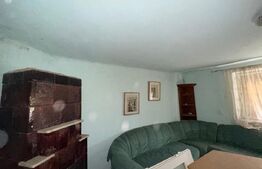 Casa de vanzare pe un teren 2500 mp, strada inchisa, utilitati, atelier + garaje