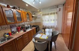 Apartament cu 3 camere, decomandat, 74 mp, in Deva, zona Gojdu