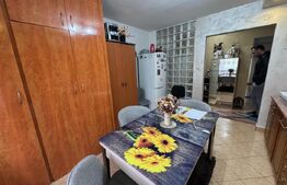 Apartament cu 3 camere, decomandat, 74 mp, in Deva, zona Gojdu