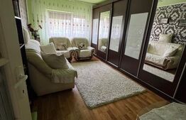 Apartament cu 3 camere, decomandat, 74 mp, in Deva, zona Gojdu