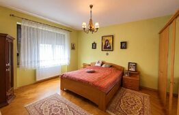 Casă complet renovată, terasă spectaculoasă, zonă liniștită Deva, str Crișan