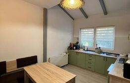 Apartament 4 camere, 100 mp - zona Zăvoi