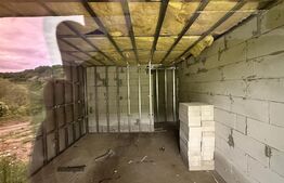 Casa la gri 159 mp, teren 16.418 mp, zona Dumbrăvița-Hunedoara 