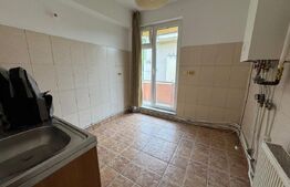 Apartament 2 camere, 47 mp, la curte, zonă Ultracentrală