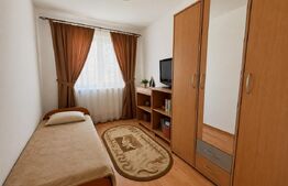 Apartament de vanzare, 3 camere, 52 mp, renovat - Hunedoara