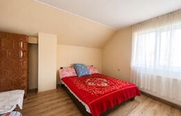 Ansamblu cu 3 locuințe, teren 1.700 mp, ideal investiție