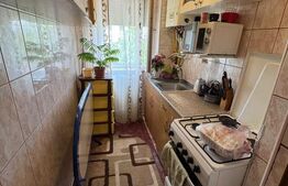 Apartament 3 camere, decomandat | Micro 7, Hunedoara | Etaj 2 
