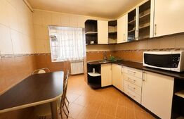 Apartament 3 camere, decomandat, ultracentral, 2 băi, etaj 2 - zona Opera
