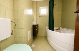 Apartament 3 camere, decomandat, ultracentral, 2 băi, etaj 2 - zona Opera