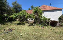 Casă cu teren generos de 2.674 mp–Lângă Geoagiu Băi 