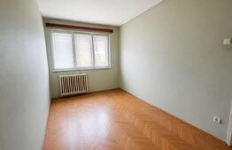 Apartament 4 camere, 80 mp, decomandat, zonă centrală - Deva