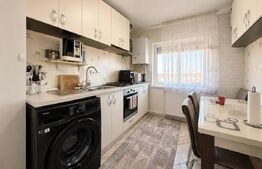 Apartament 3 camere, 75 mp, 2 balcoane, lift, Lido Deva