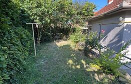 Casă spațioasă cu 6 camere, teren 700 mp, garaj și terasă