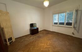 Casă spațioasă cu 6 camere, teren 700 mp, garaj și terasă