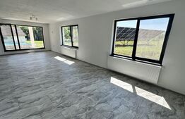 Casă nouă, independentă energetic, in stil mediteranean în mijlocul naturii