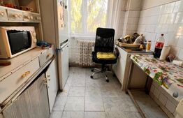 Apartament 2 camere, etaj 2, necesita revovare, zona centrala