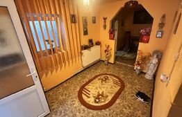 EXCLUSIVITATE ! Casă ultracentrală complet renovată în Orăștie 
