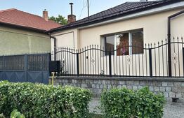 EXCLUSIVITATE ! Casă ultracentrală complet renovată în Orăștie 