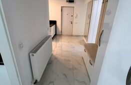 Apartament 3 camere de vânzare, 94 mp, zona Centrala
